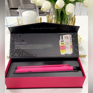 Straight Ahead Straightener  Travel Size
